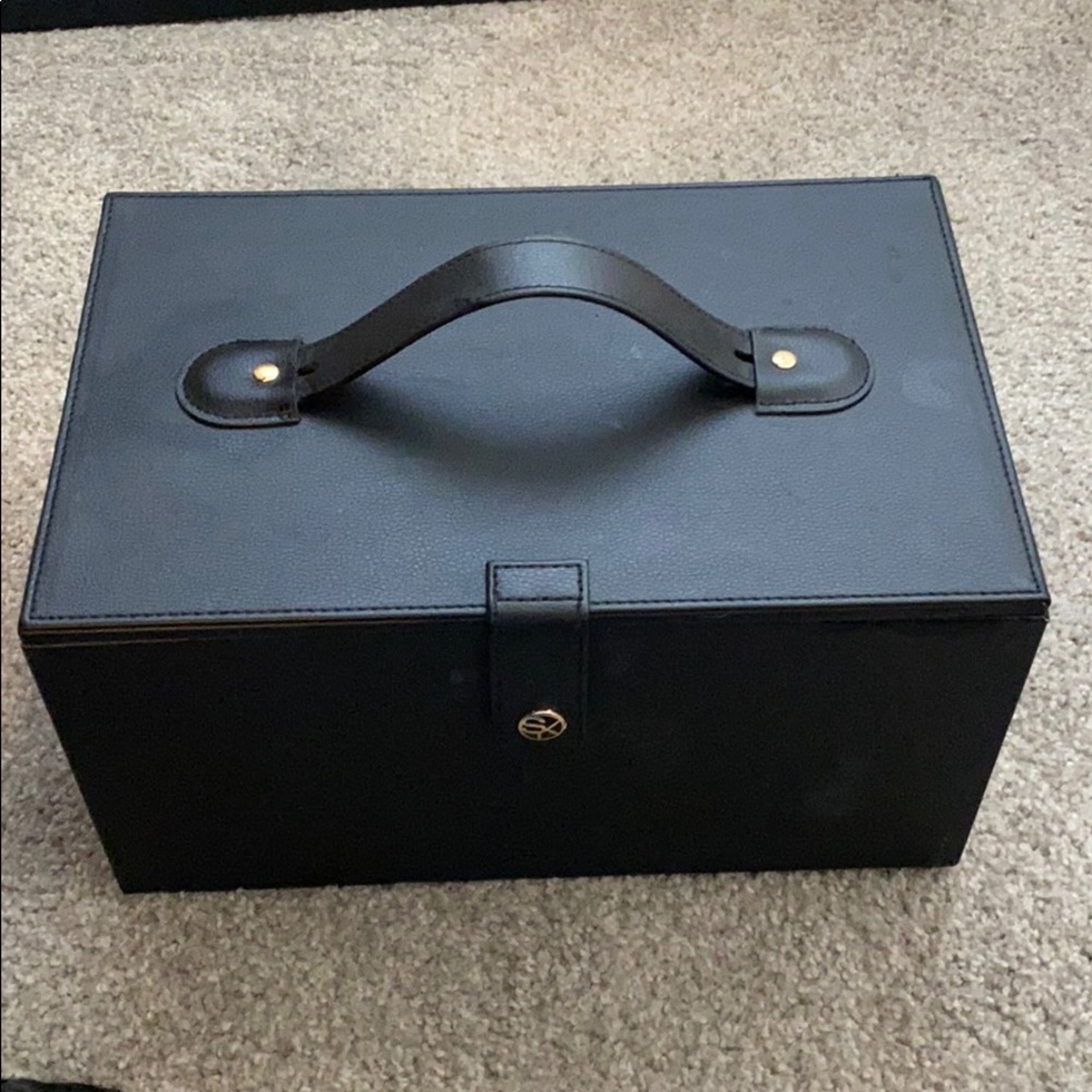 Make up box
